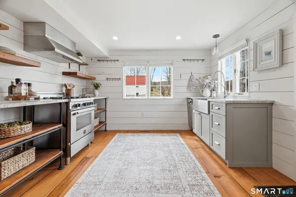 $599,000 | 134 Sterling City Road, Lyme, CT 06371