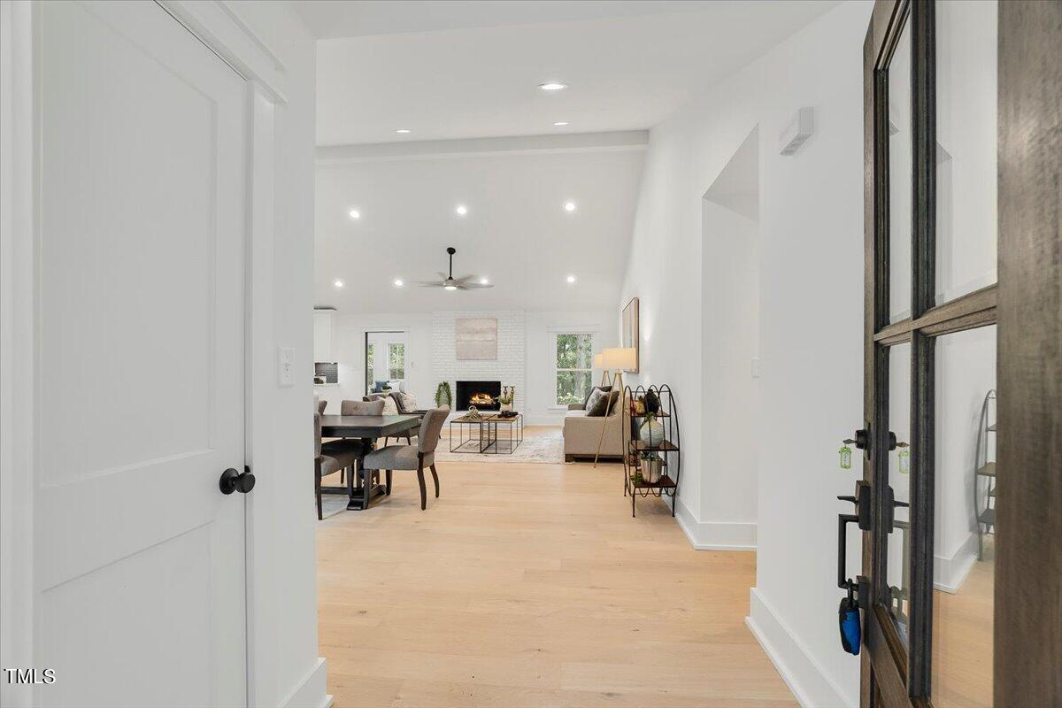 105 Glasgow Road Cary, NC 27511 - Photo 4 of 33 05-P1189905