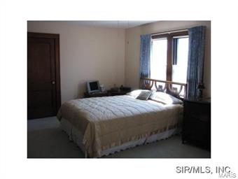2820 Godfrey Road Godfrey, IL 62035 - Photo 11 of 22 Gallery Image 11