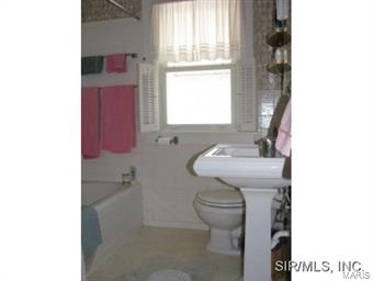 2820 Godfrey Road Godfrey, IL 62035 - Photo 15 of 22 Gallery Image 15