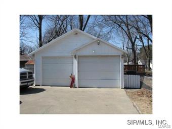 2820 Godfrey Road Godfrey, IL 62035 - Photo 21 of 22 Gallery Image 21