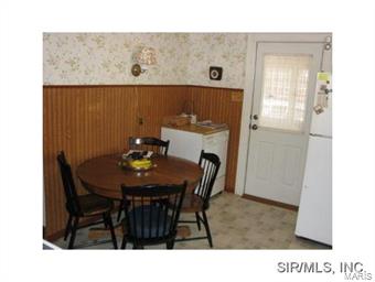 2820 Godfrey Road Godfrey, IL 62035 - Photo 10 of 22 Gallery Image 10