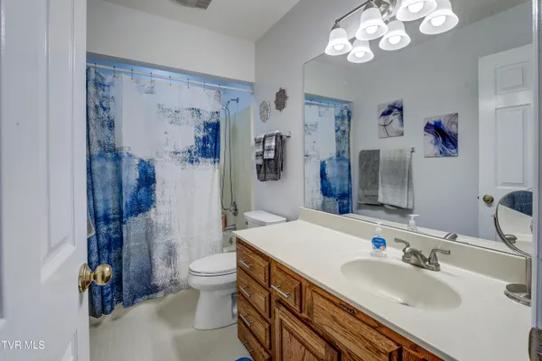 $219,900 | 400 Sunset Drive, Unit P83, Johnson City, TN 37604