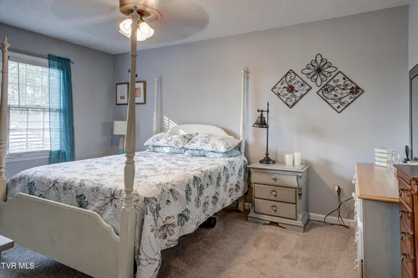 $219,900 | 400 Sunset Drive, Unit P83, Johnson City, TN 37604