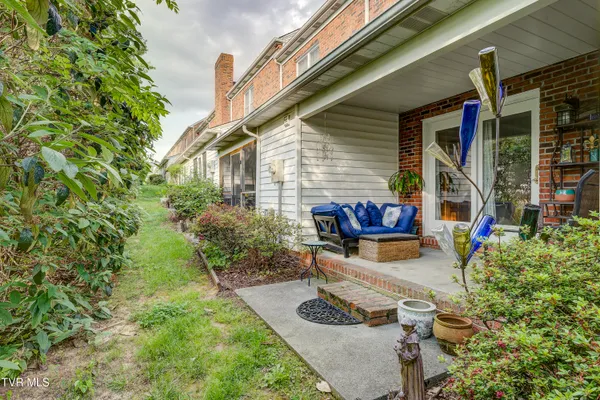 $219,900 | 400 Sunset Drive, Unit P83, Johnson City, TN 37604