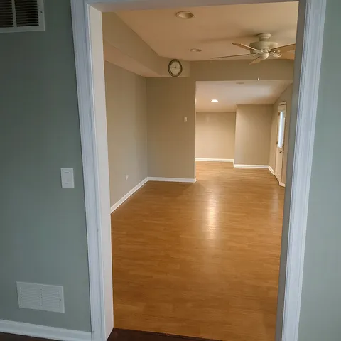 $215,000 | 2002 Burr Oak Lane, Lindenhurst, IL 60046