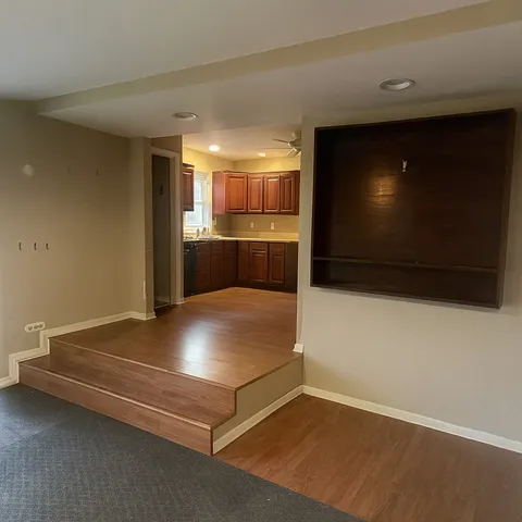 $215,000 | 2002 Burr Oak Lane, Lindenhurst, IL 60046