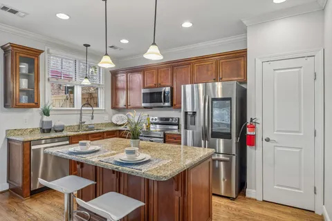 $764,000 | 718 4th Avenue North, Nashville, TN 37219