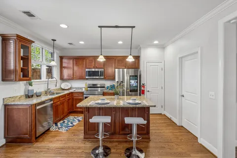 $764,000 | 718 4th Avenue North, Nashville, TN 37219