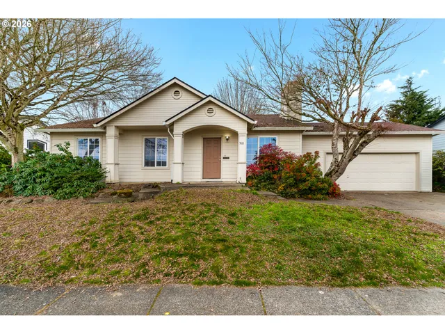 $300,000 | 961 South 4th Avenue, Cornelius, OR 97113