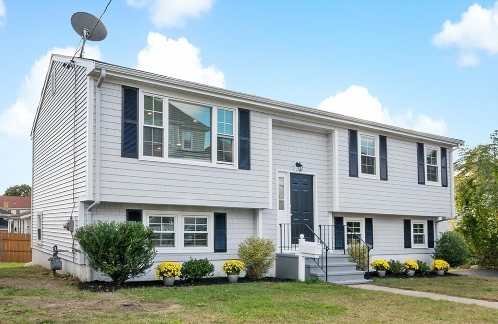 515 Snell Street Fall River, MA 02721 - Photo 1 of 33