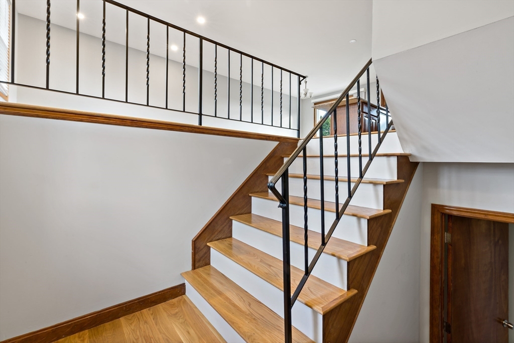 515 Snell Street Fall River, MA 02721 - Photo 23 of 33