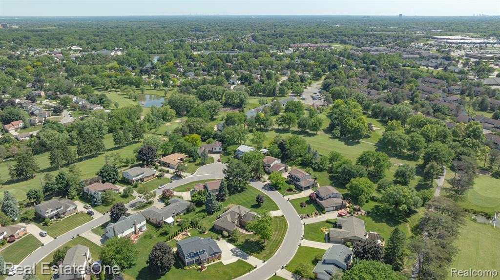 630 Lockmoore Court Rochester Hills, MI 48307 - Photo 58 of 65