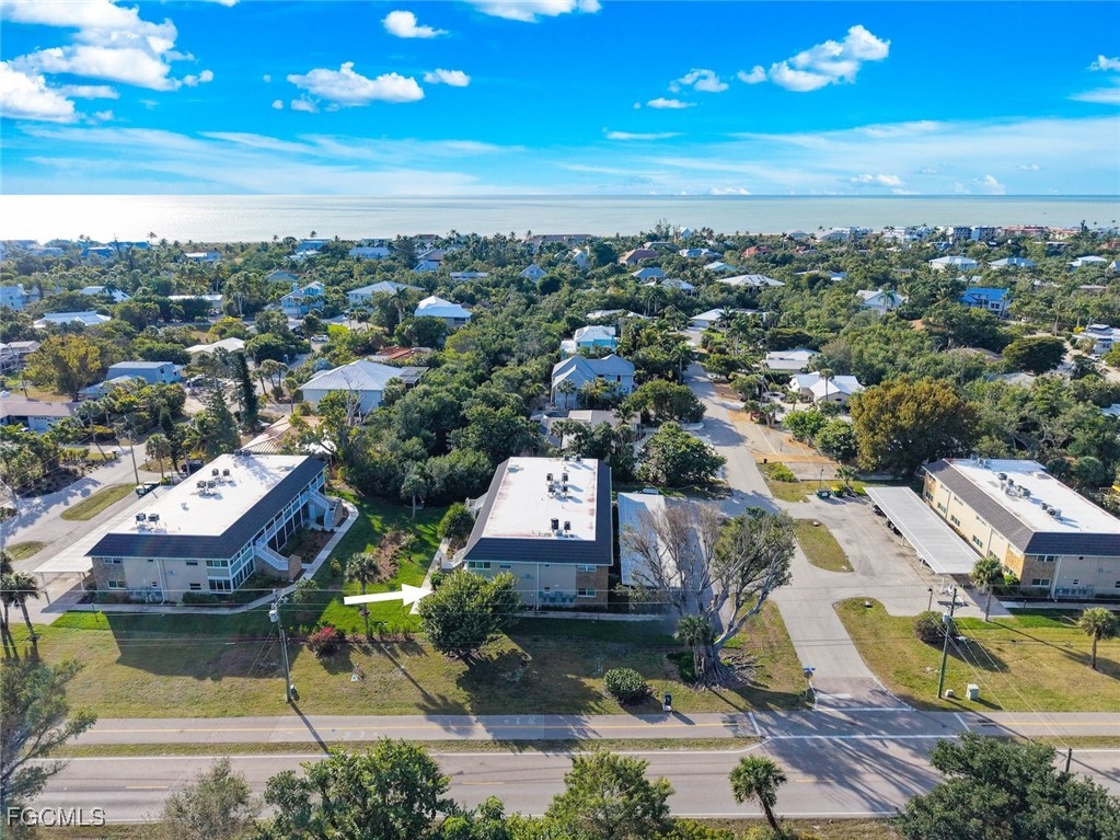 561 Periwinkle Way, Unit E4 Sanibel, FL 33957 - Photo 29 of 32