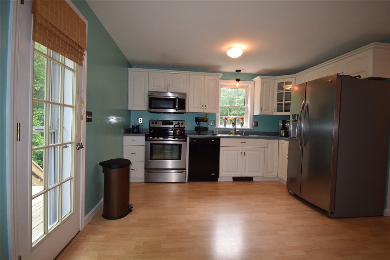 70 Leavitt Road Fremont, NH 03044 - Photo 2 of 33