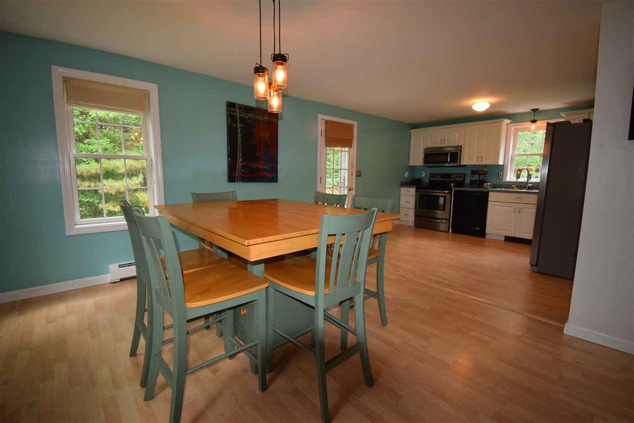 70 Leavitt Road Fremont, NH 03044 - Photo 3 of 33