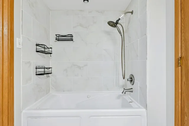 $239,000 | 17910 Millstone Road, Hazel Crest, IL 60429