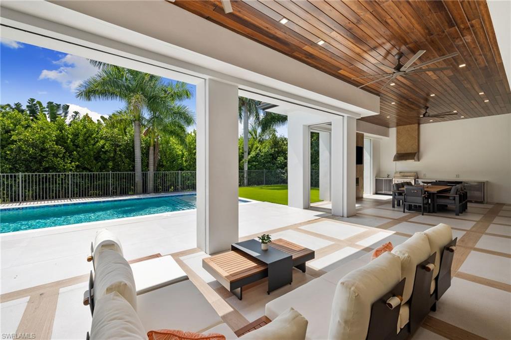 3280 Crayton Road Naples, FL 34103 - Photo 21 of 40 Gallery Image 21