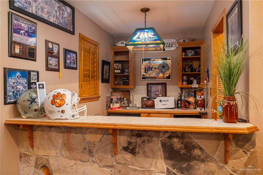 4113 North Fm 493 Road Donna, TX 78537 - Photo 18 of 18 a view of a kitchen with a lot of stuff