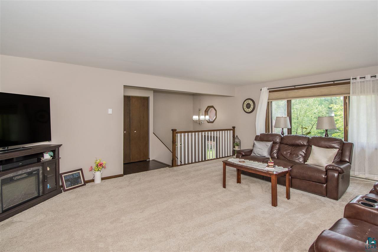 4247 Fayre Road Duluth, MN 55803 - Photo 3 of 33