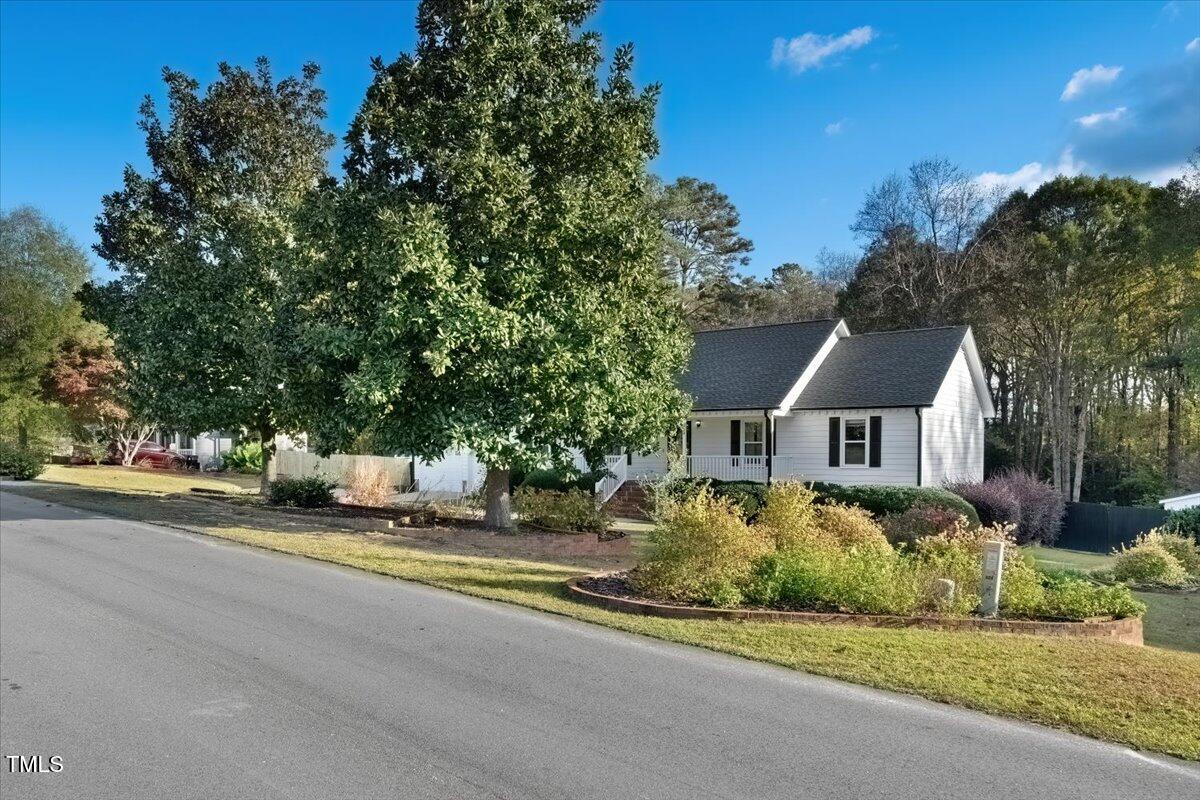 620 Trunecek Circle Raleigh, NC 27603 - Photo 4 of 53 25-bEXT_002