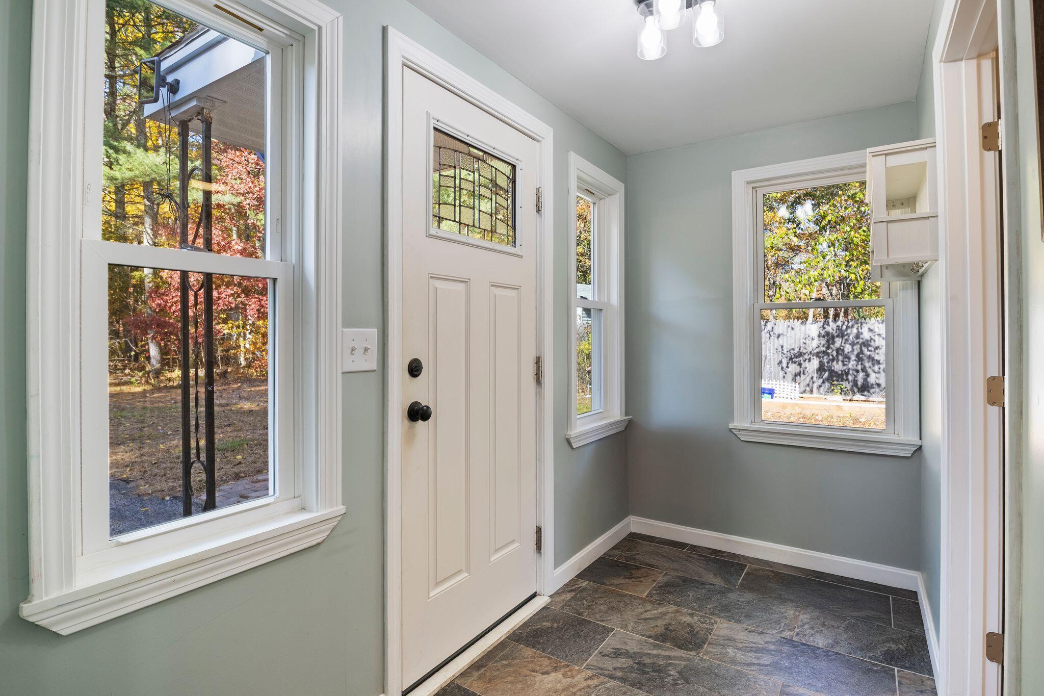 664 New Dam Road Sanford, ME 04073 - Photo 4 of 27 664_New_Dam_Rd_04