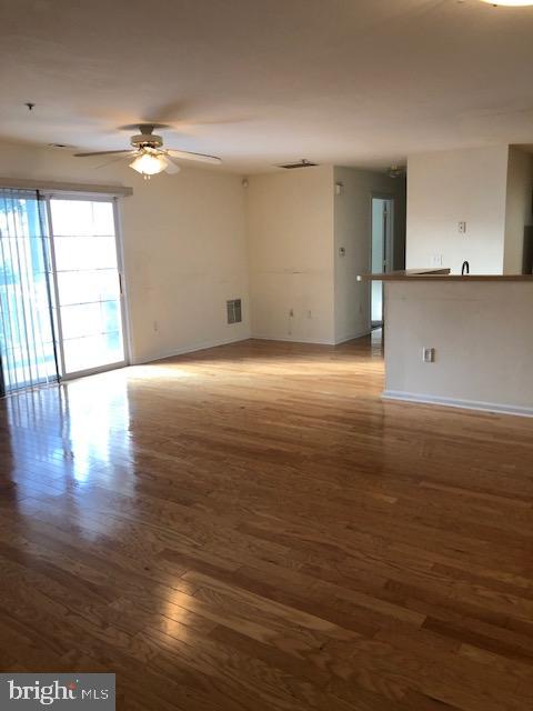 330 Nicholas Drive Riverside, NJ 08075 - Photo 5 of 14 Living Room/ Dining Room Combo