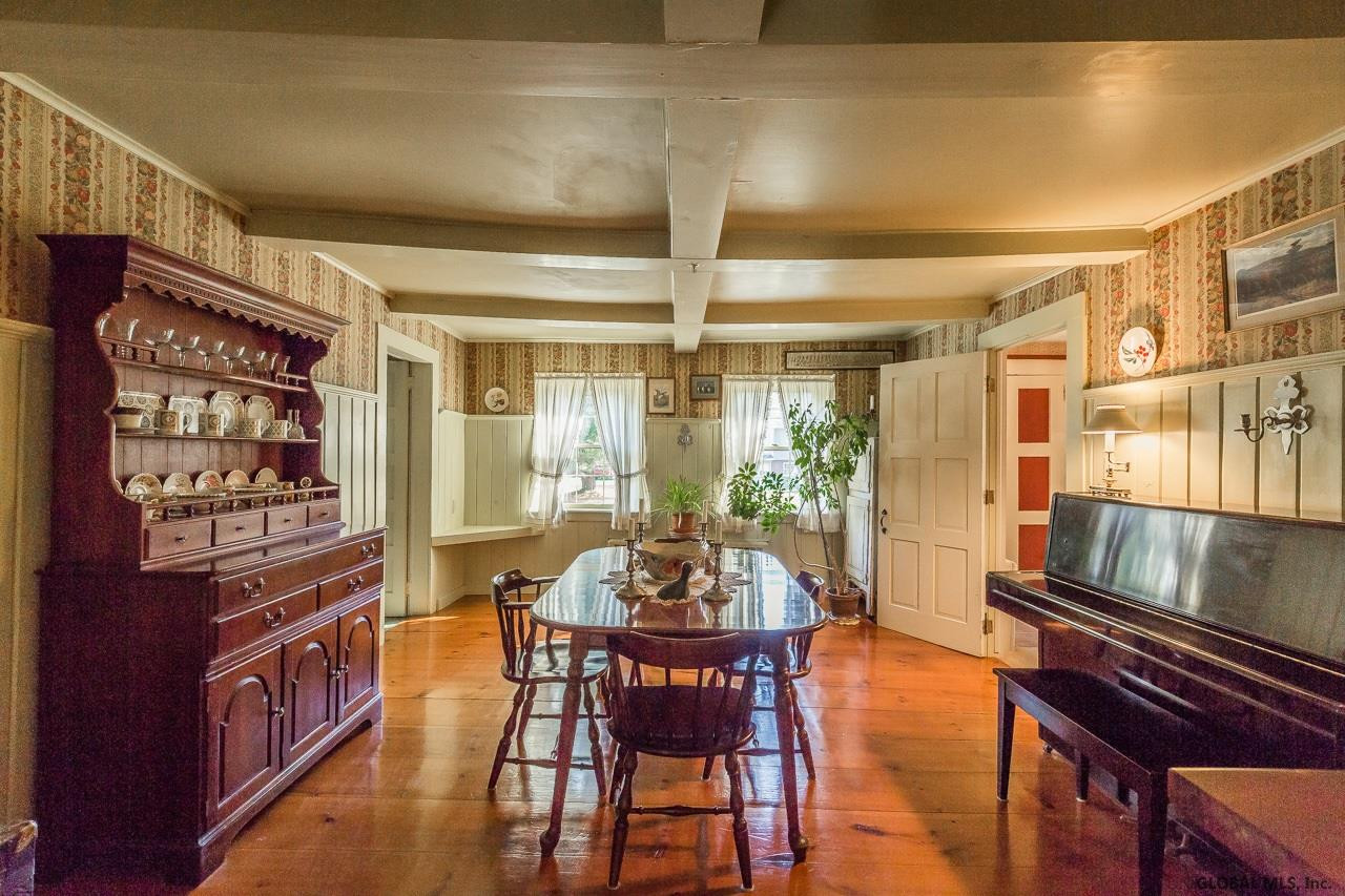 1091 Raymond Road Malta, NY 12020 - Photo 7 of 99 Photo 7