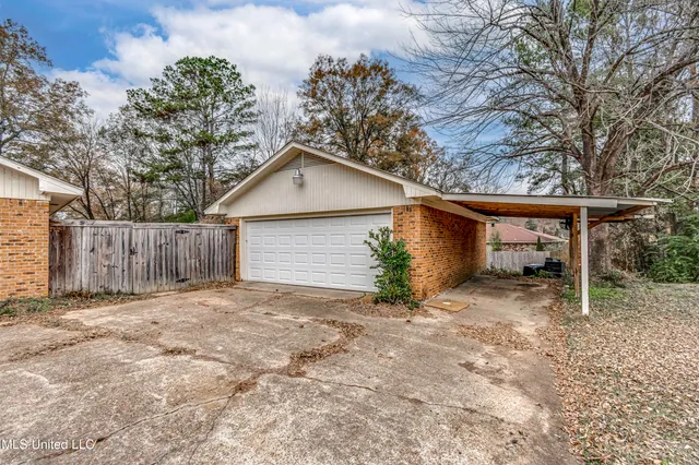 $255,000 | 1609 Old Vicksburg Road, Clinton, MS 39056