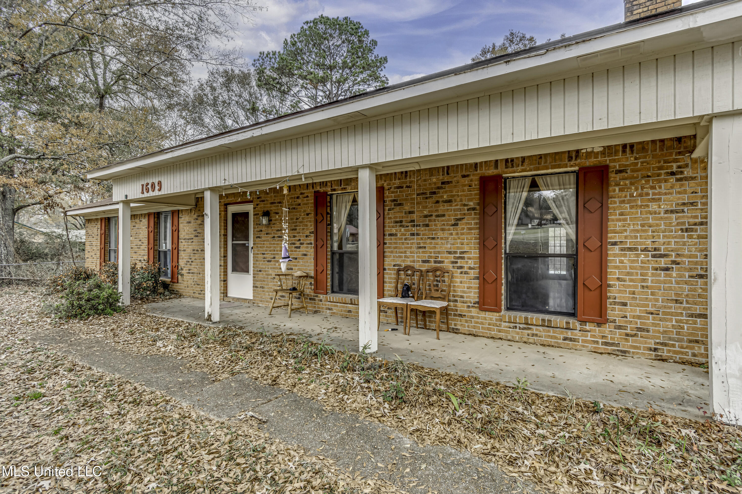 1609 Old Vicksburg Road Clinton, MS 39056 - Photo 4 of 73 1609 Old Vicksburg Rd--6