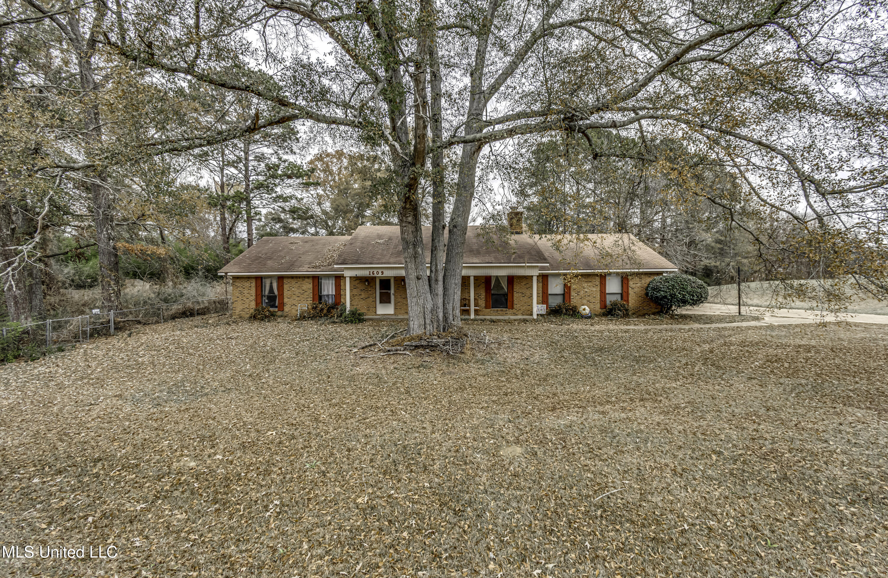 1609 Old Vicksburg Road Clinton, MS 39056 - Photo 5 of 73 1609 Old Vicksburg Rd--5