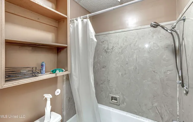 $255,000 | 1609 Old Vicksburg Road, Clinton, MS 39056