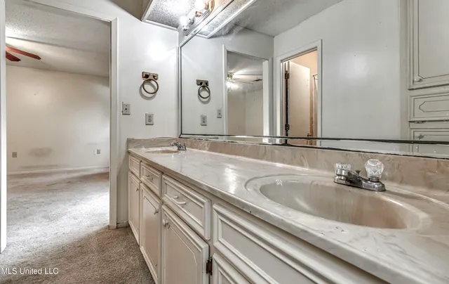 $255,000 | 1609 Old Vicksburg Road, Clinton, MS 39056