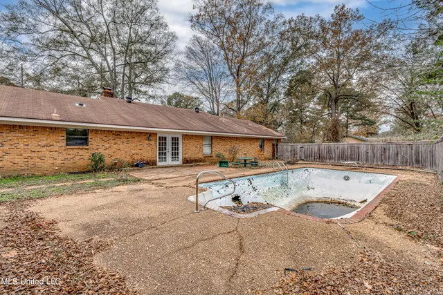 $255,000 | 1609 Old Vicksburg Road, Clinton, MS 39056