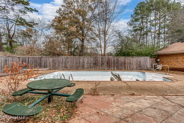 $255,000 | 1609 Old Vicksburg Road, Clinton, MS 39056