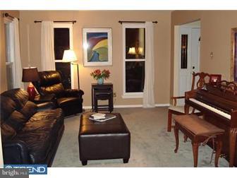 9 Woodbrook Road Voorhees, NJ 08043 - Photo 5 of 12 Living Room