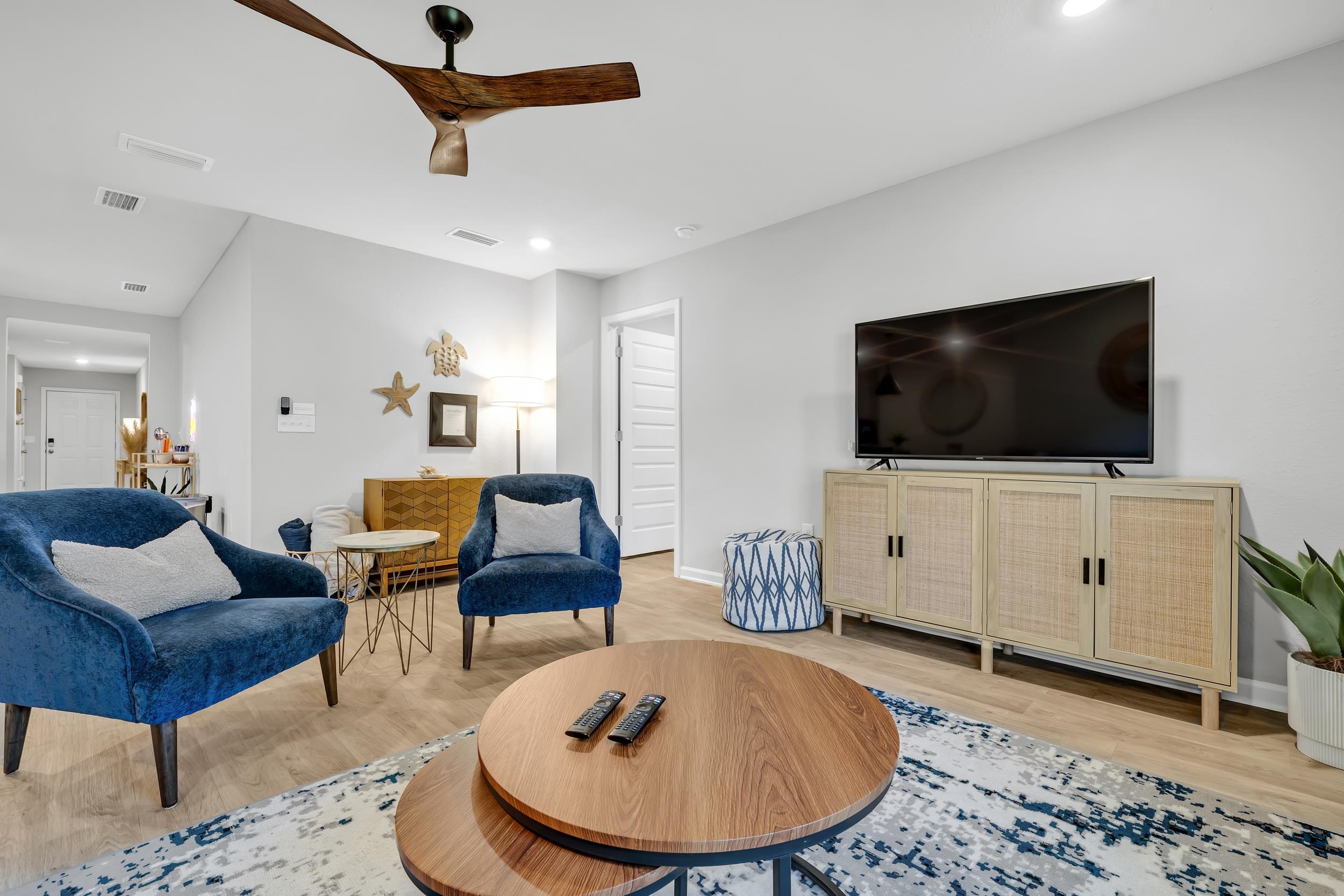 257 Burnston Way Foley, AL 36535 - Photo 9 of 42 Living Room