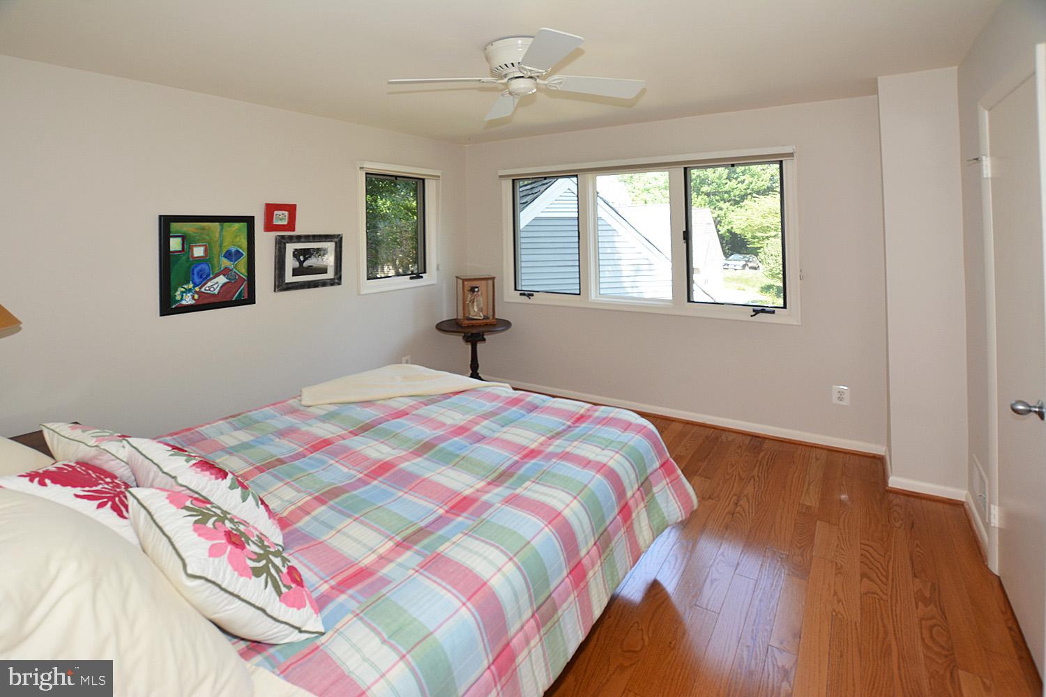 11615 Chapel Cross Way Reston, VA 20194 - Photo 28 of 40 Bedroom #3 includes huge walk-in closet