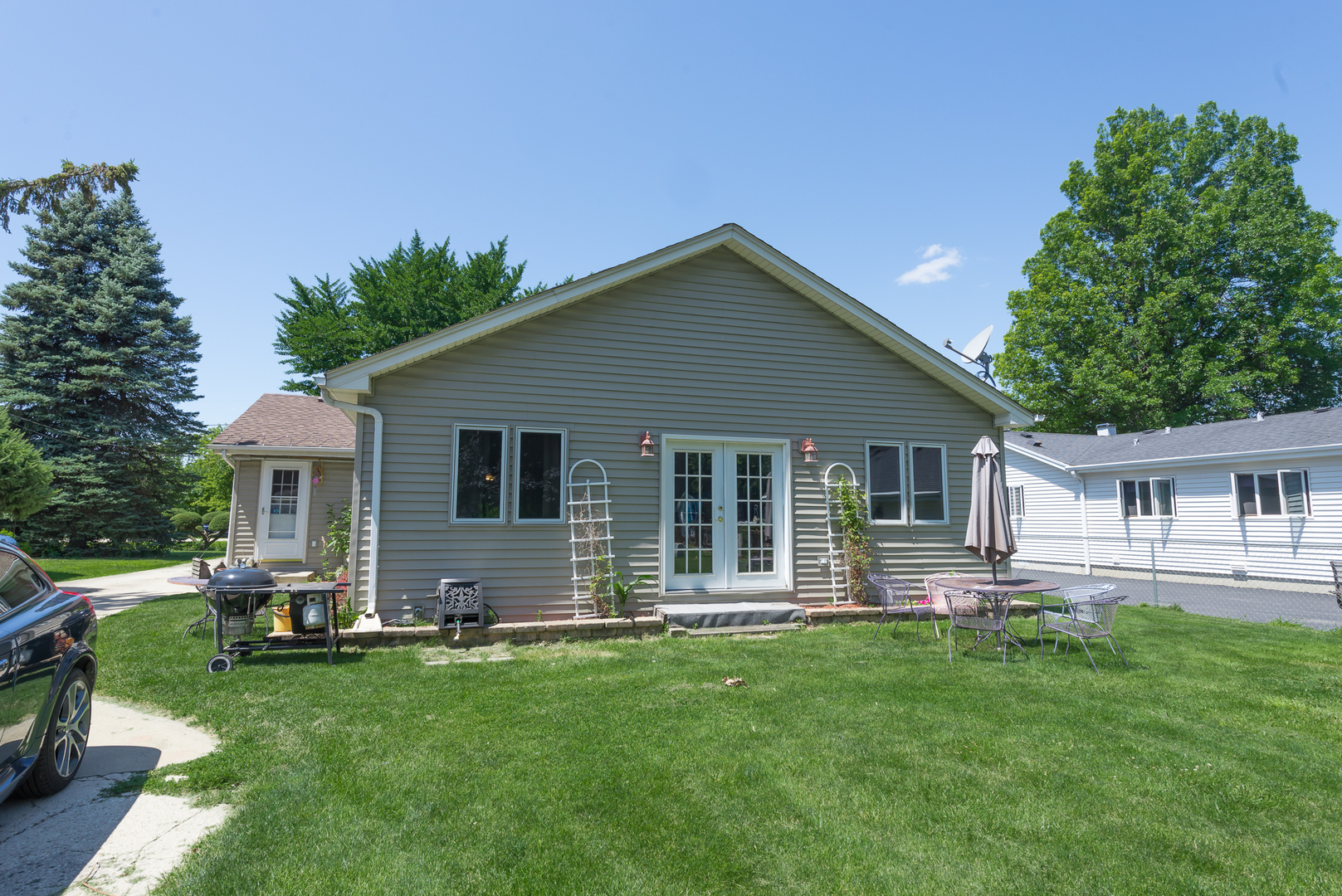 1S183 Valley Road Lombard, IL 60148 - Photo 23 of 25 a front view of house with yard and green space