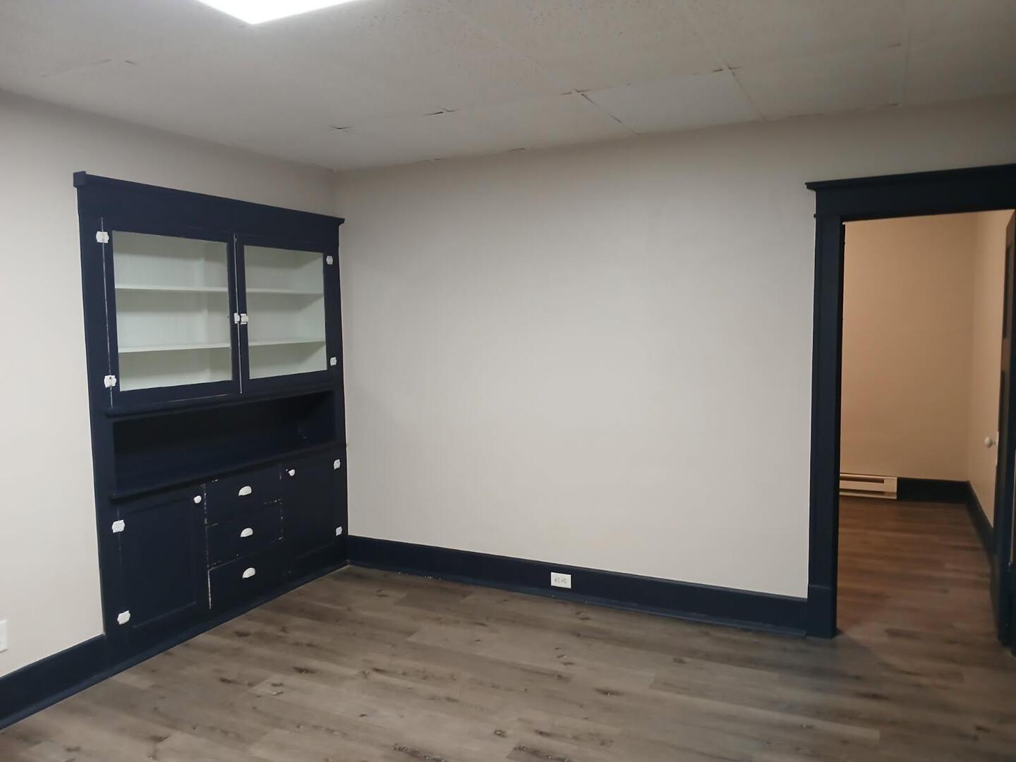 1818 4th Street Peru, IL 61354 - Photo 22 of 36 a view of an empty room and window