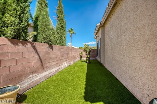 $3,700 | 57 Voltaire Avenue, Henderson, NV 89002