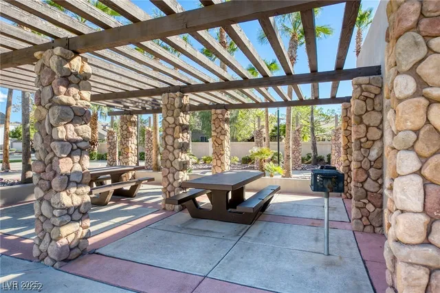 $3,700 | 57 Voltaire Avenue, Henderson, NV 89002