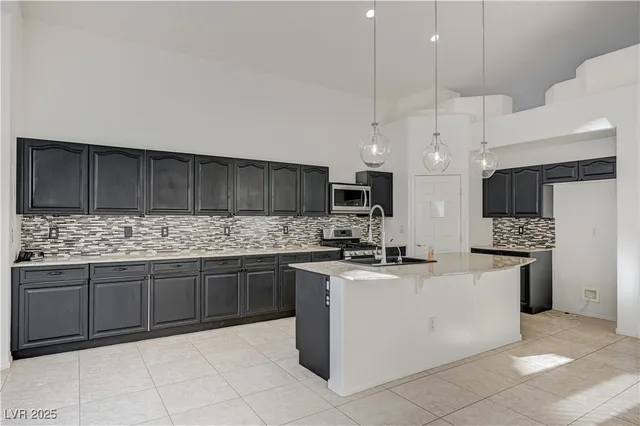 $3,700 | 57 Voltaire Avenue, Henderson, NV 89002