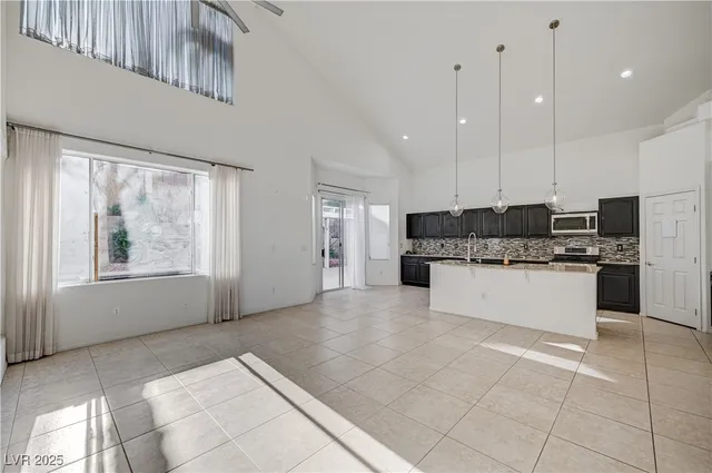 $3,700 | 57 Voltaire Avenue, Henderson, NV 89002