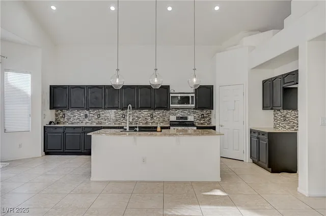 $3,700 | 57 Voltaire Avenue, Henderson, NV 89002