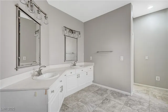 $3,700 | 57 Voltaire Avenue, Henderson, NV 89002