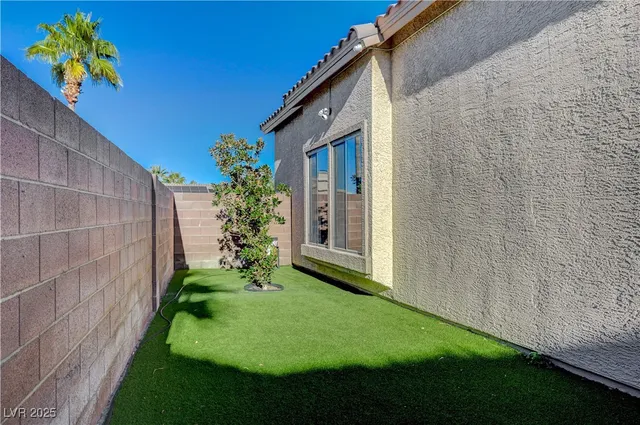 $3,700 | 57 Voltaire Avenue, Henderson, NV 89002