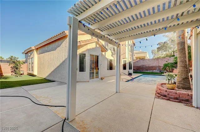 $3,700 | 57 Voltaire Avenue, Henderson, NV 89002