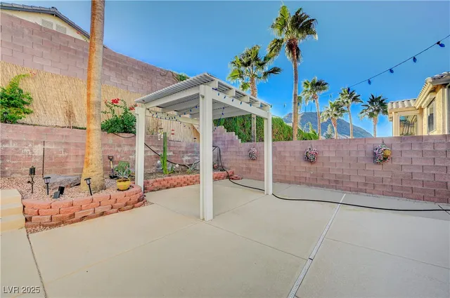 $3,700 | 57 Voltaire Avenue, Henderson, NV 89002
