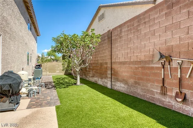 $3,700 | 57 Voltaire Avenue, Henderson, NV 89002